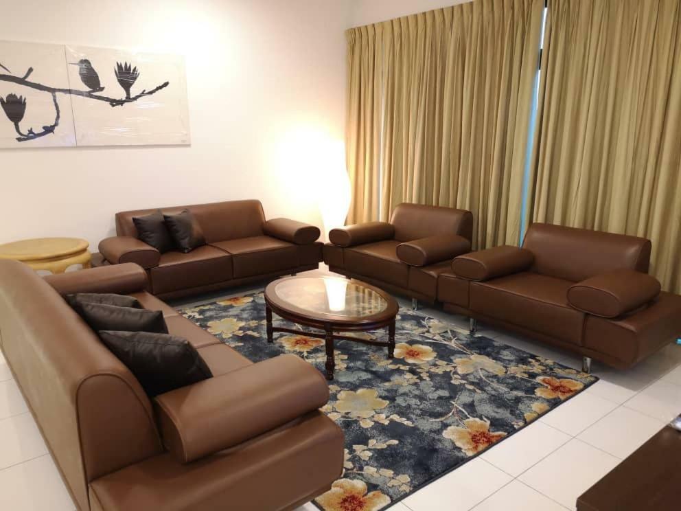 Skyloft Muslim Suite ยะโฮร์บาห์รู ภายนอก รูปภาพ