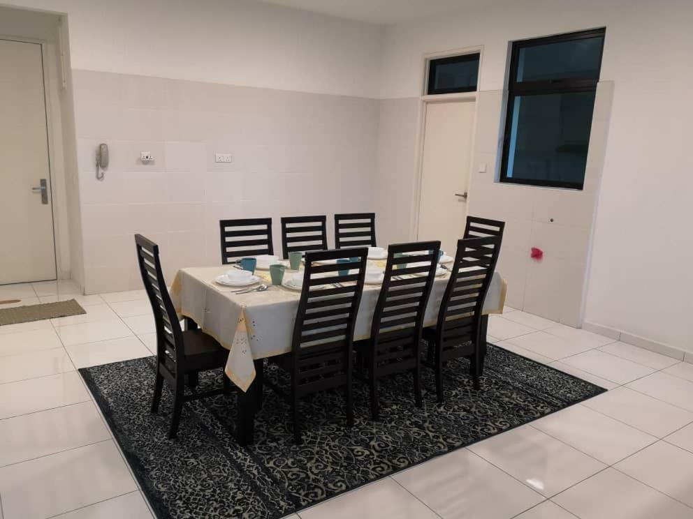 Skyloft Muslim Suite ยะโฮร์บาห์รู ภายนอก รูปภาพ