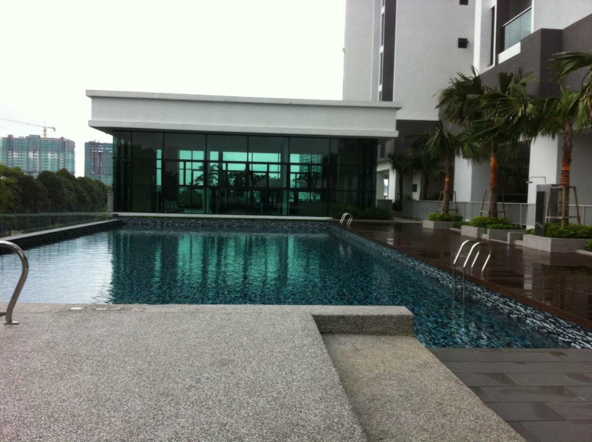 Skyloft Muslim Suite ยะโฮร์บาห์รู ภายนอก รูปภาพ